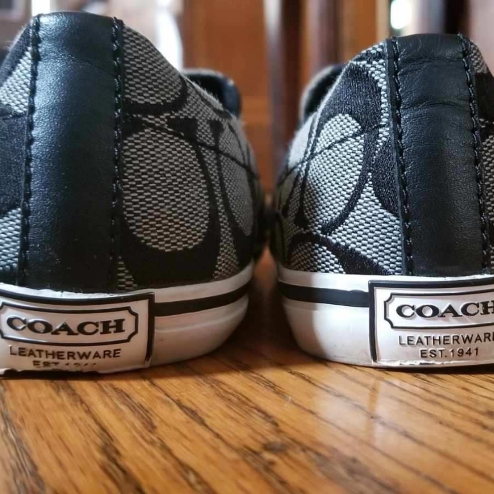 Shoes - Picture 2 of 5